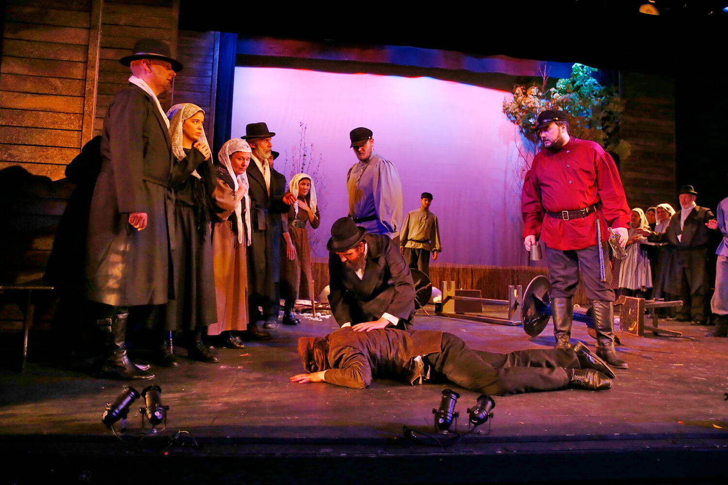 Fiddler-on-the-Roof-_0001s_0006_Layer 37
