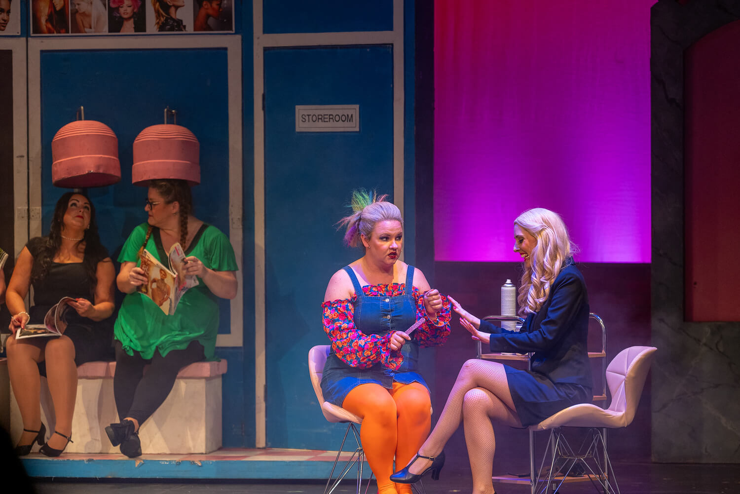 Legally-Blonde_0000s_0003_Layer 15